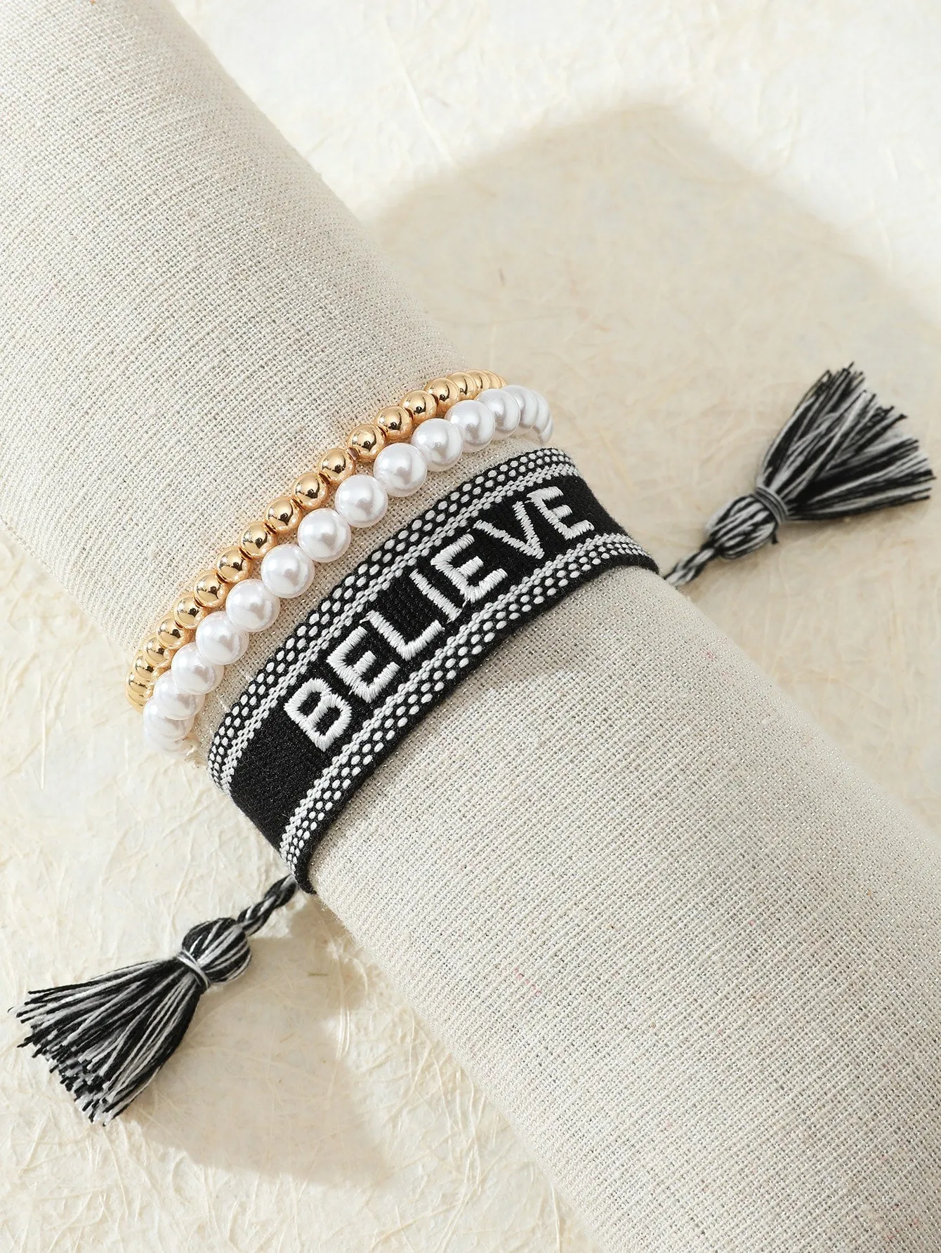 3pcs/set BELIEVE Black and White Embroidered Faux Pearl Decor Bracelet Women