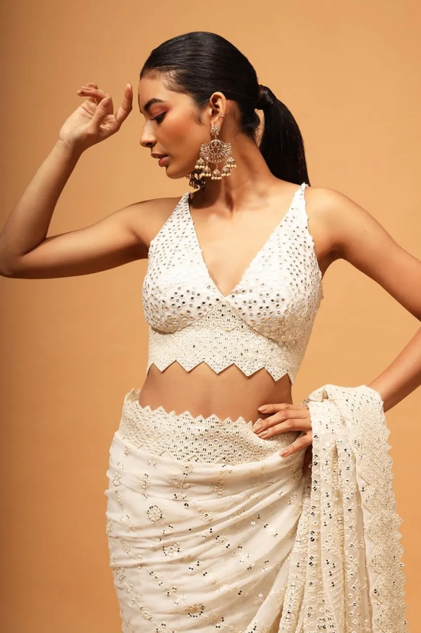 Exquisite White Designer Saree: Luxurious Georgette with Dazzling Embroidery & Sequins