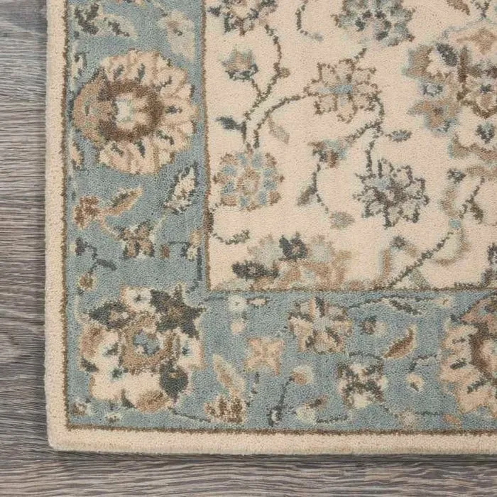 Living Treasures LI16 Ivory/Aqua Rug