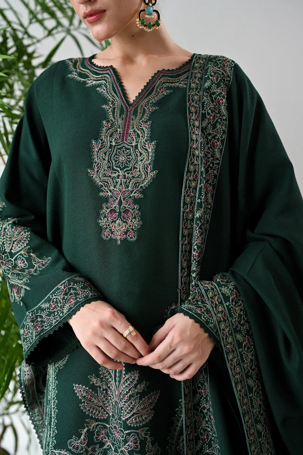 Luxury Karandi Vol II - DEEP EMERALD LUXURY EMBROIDERED KARANDI SET (NEL-24637)