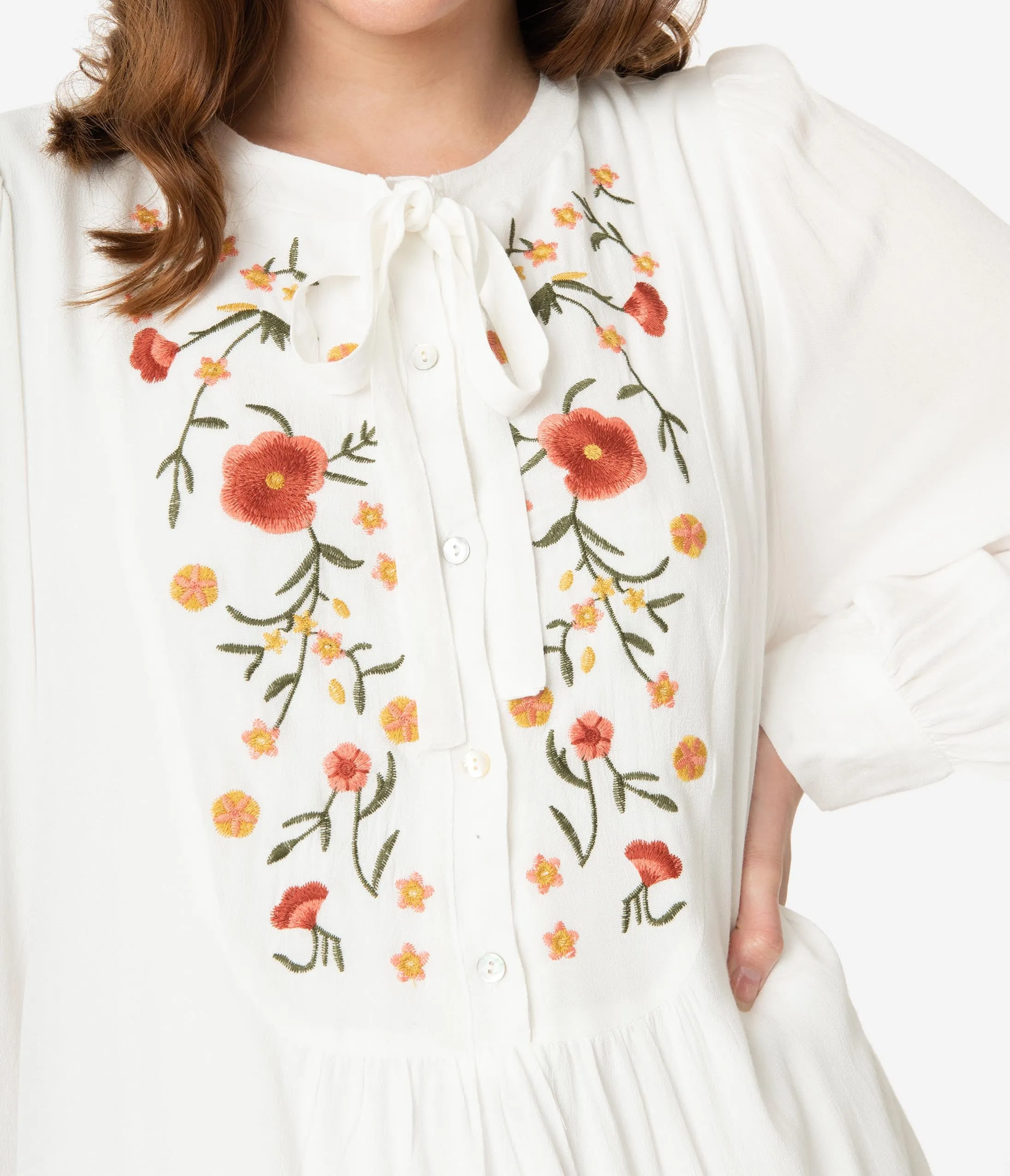 Retro Style Off White Floral Embroidered Tunic Dress