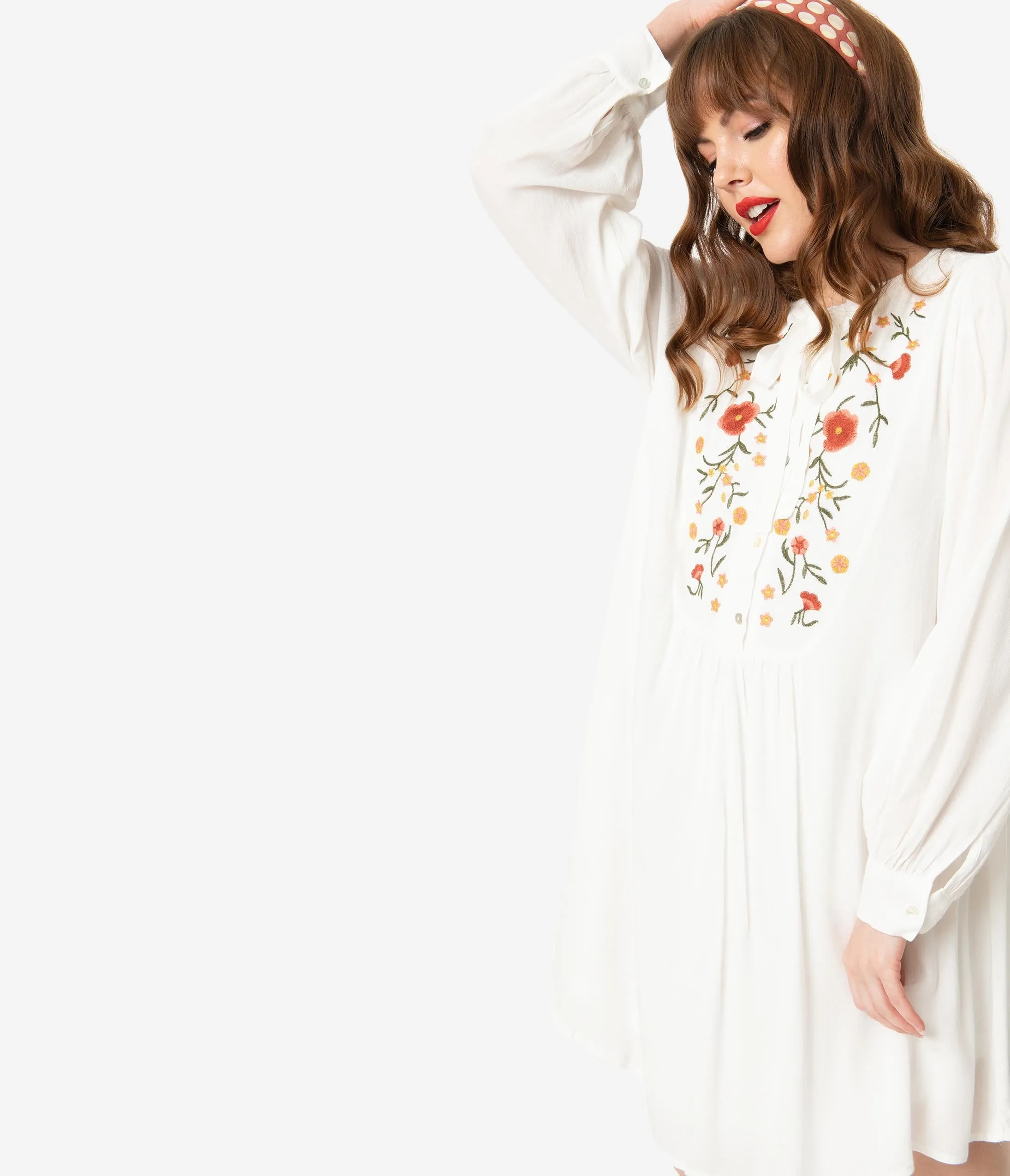 Retro Style Off White Floral Embroidered Tunic Dress