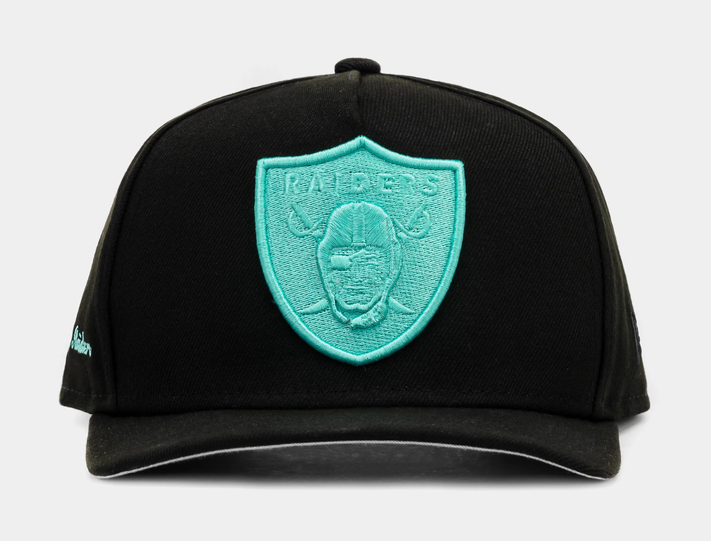 Shoe Palace Exclusive Las Vegas Raiders Curved Mint 950AF Snapback Mens Hat (Black/Mint)