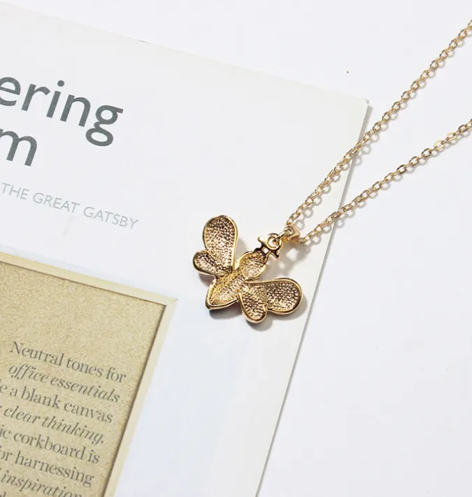 Summer Jewelry Necklace Lady Cartoon Cute Drop Oil Studded Bee Pendant