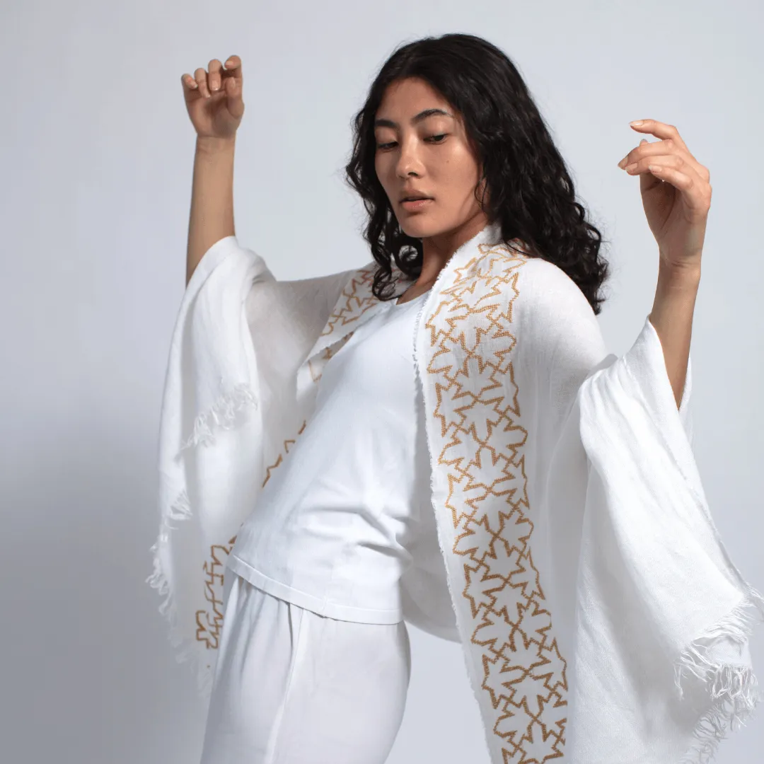 WHITE LINEN SHAWL GOLD SULTAN HAN